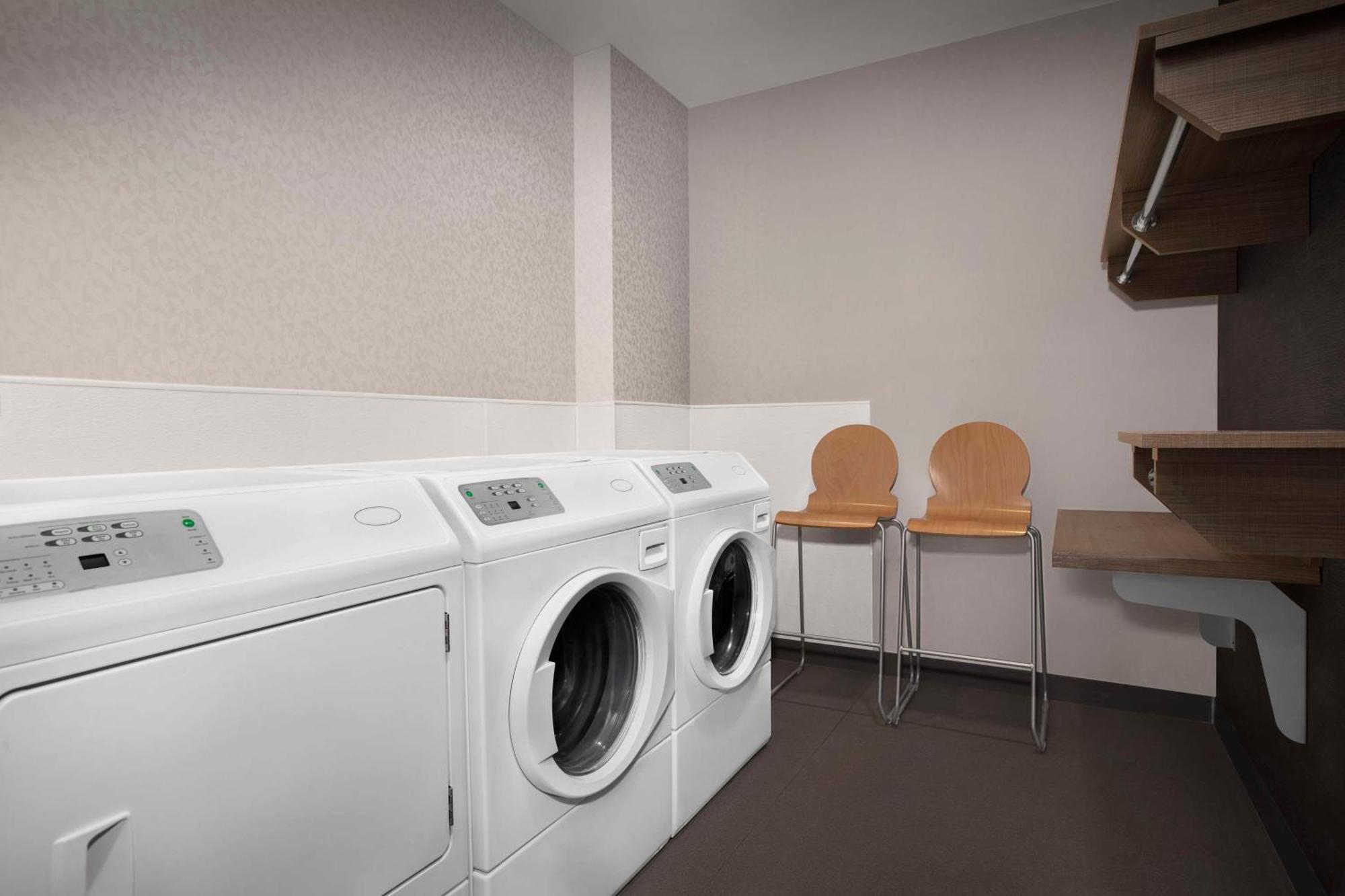 Home2 Suites By Hilton Eugene Downtown University Area Εξωτερικό φωτογραφία